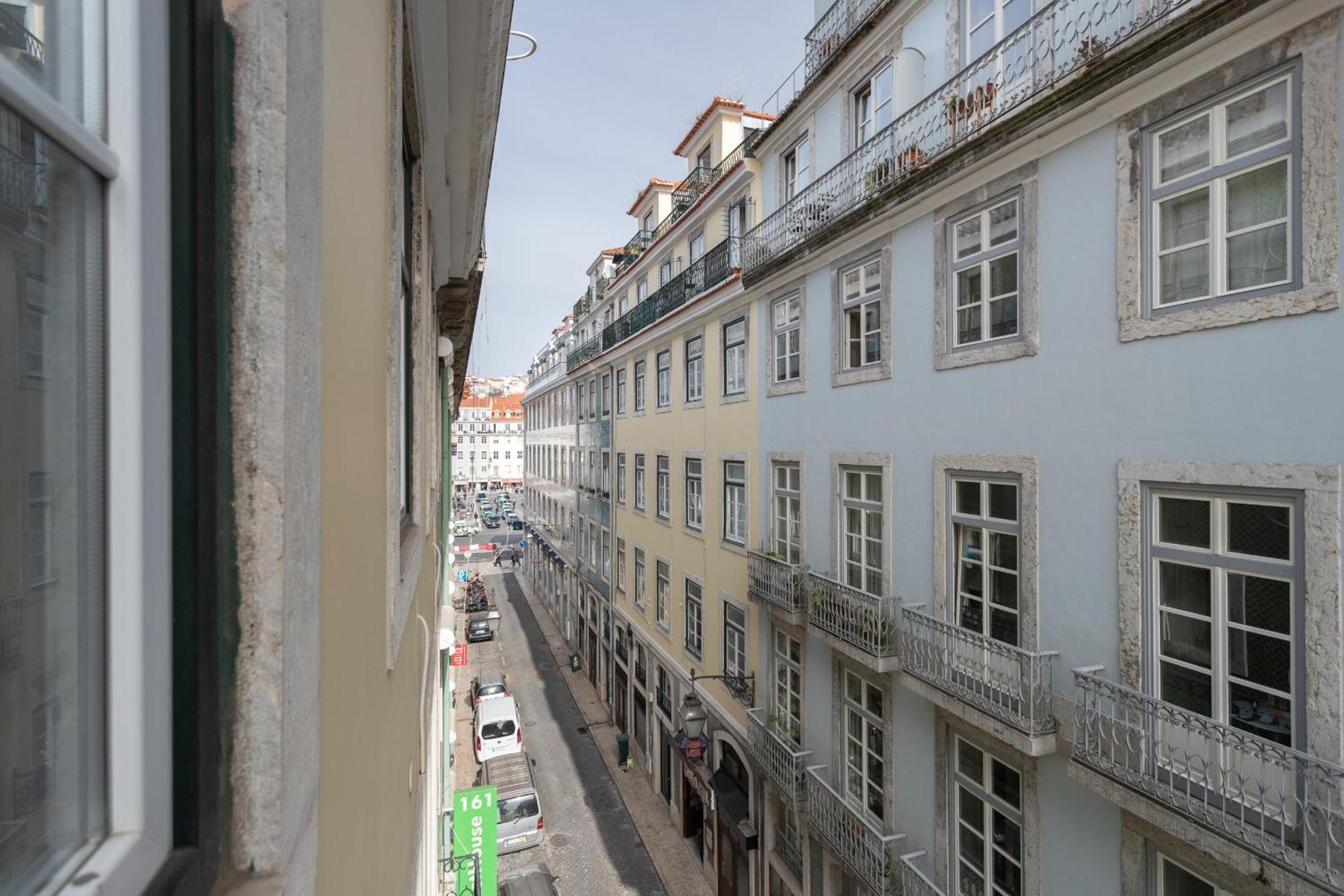 Апартаменти Santa Justa 24 Lisbon Downtown Номер фото